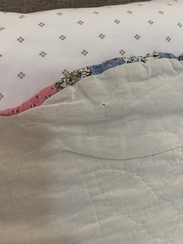 VINTAGE DOUBLE WEDDING RING PATTERN QUILT White Blue Pink 78x103 **Read** Queen - Picture 19 of 24