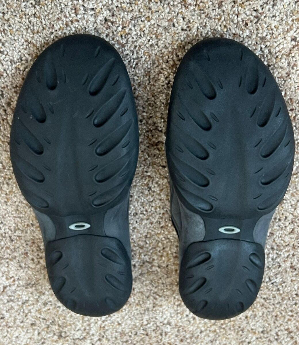 Vintage Oakley Smoke Black Sandals Slides Flip Flops 90s Y2K Vintage Oakley Smoke Black Sandals Slides Flip Flops 90s Y2K
