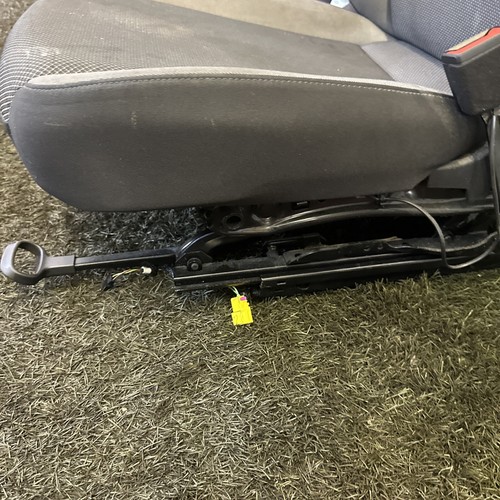 2018 SEAT IBIZA SE TECHNOLOGY FRONT DRIVERS SIDE INTERIOR SEAT - Picture 5 of 19