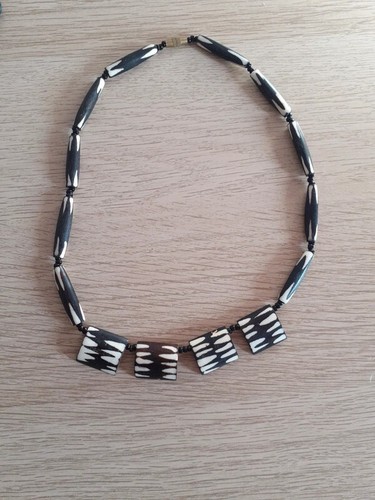 Afrikanische Ethno Halskette aus Büffelknochen - Bild 2 von 2