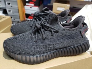 yeezy boost 350 v2 black size 6