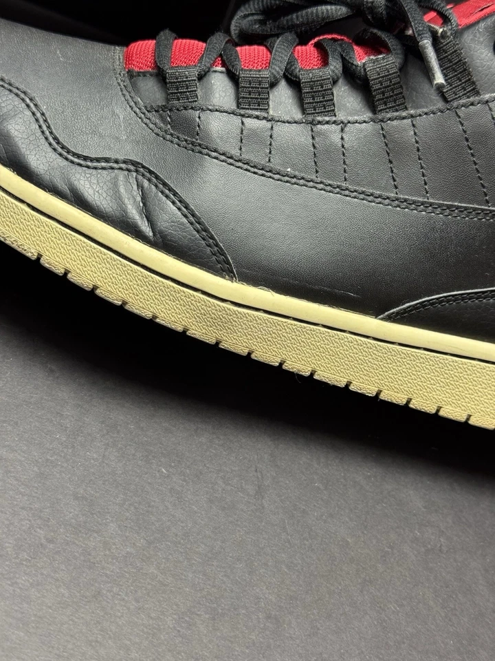 13 码 - Jordan Executive 低帮黑色健身房红色 — 第 3/4 张图片