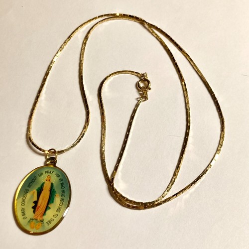 Vintage Virgin O Mary Pray Necklace Sacred Heart Gold Plated Catholic Medal 24" - Picture 7 of 8