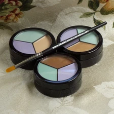 PRO EFX COLOR CORRECTOR CONCEALER CONTOUR MAKEUP PALETTE WHEEL TRIO KIT