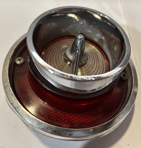 VTG 1963 CHEVY IMPALA SET OF SIX ORIGINAL GUIDEX TAIL LIGHTS WITH TRIM AND BASE - Picture 12 of 24