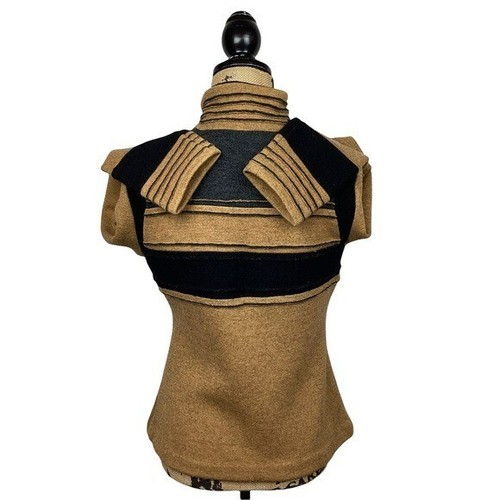 Giacca donna piccola con zip in lana design islandese - Foto 3 di 9