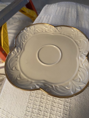 Lenox Illuminations Pierced Tealight Porcelain Candle Holder with Tealight - Picture 3 of 5