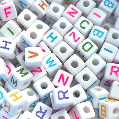 7mm Blanco Cubo Colorido Variado Letras O Números Acrílico Cuentas para DIY Casa - Picture 6 of 7