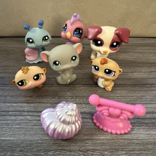 Littlest Pet Shop Lot Of 6 Pets & 2 Accessories