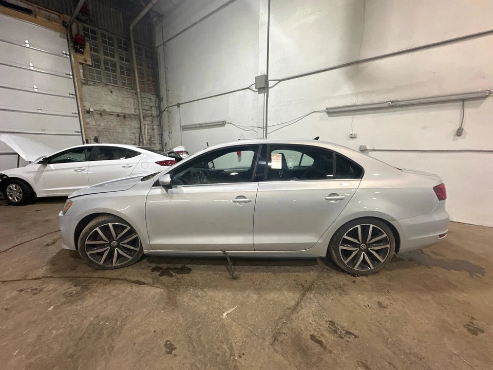 Compresor de aire acondicionado usado se adapta a: Volkswagen Jetta gli 2.0 2012 grado A Foto 4 de 4