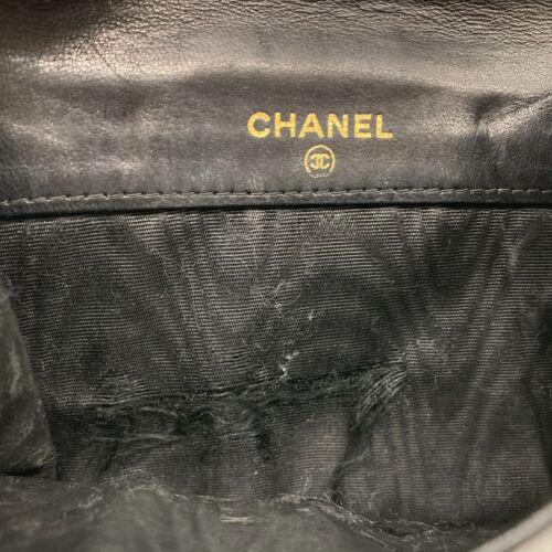 CHANEL Bifold Wallet CC Logo Leather Compact Black Authentic - Picture 23 of 24