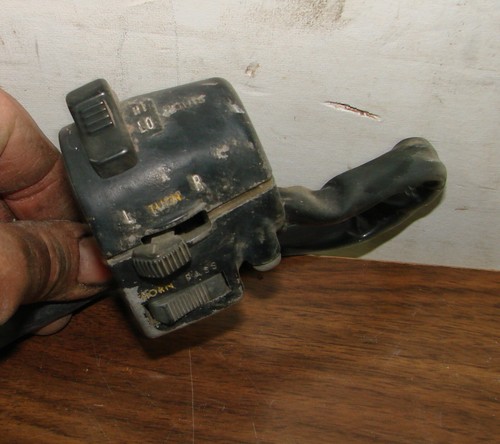 INTERRUPTORES DE CONTROL DE MANILLAR IZQUIERDO --- TAL CUAL --- 1980 KAWASAKI KZ440-D 440 kz440 - Imagen 2 de 2