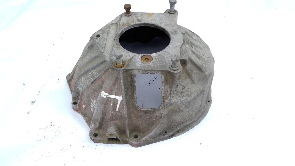 Carcasa campana volante chevy camaro 82 83 84 carcasa campana manual firebird 4 velocidades Foto 2 de 3