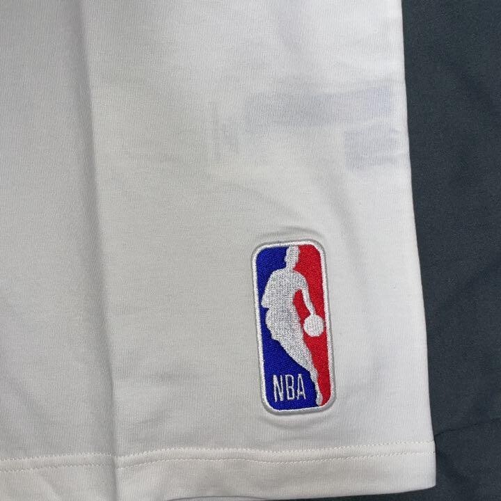 Louis Vuitton NBA White Basketball Print T-Shirt – Savonches