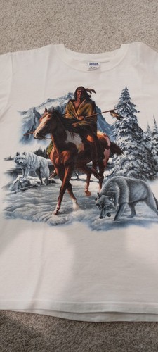 Vintage Indianer Pferd Wolf weiß Tshirt Grafik Tee Größe Medium  - Bild 4 von 5