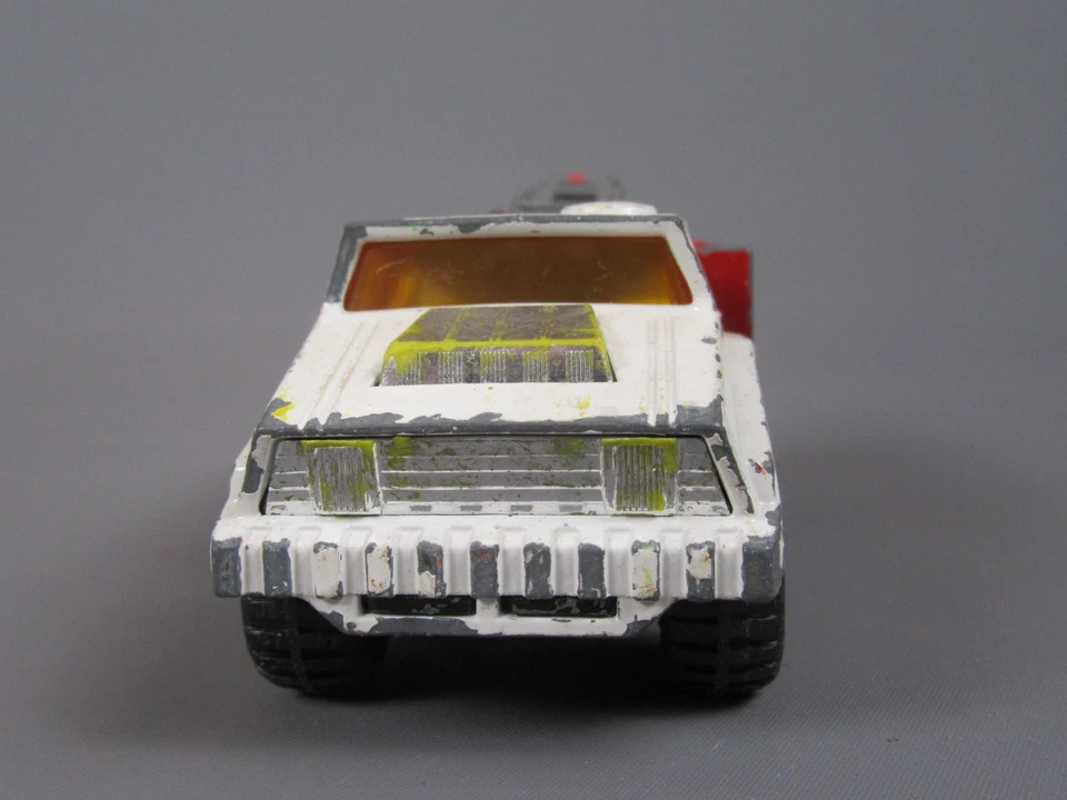 D736 Vintage 1975 Matchbox K-14 UK Recovery Vehicle Tow Truck White Battlekings - Image 2 of 4