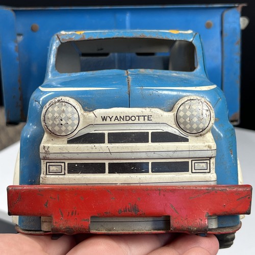 Camión de juguete WYANDOTTE de colección camión de granja de ganado acero 19” c 1950’s original - Imagen 6 de 20