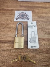 Solid Brass Shackle Master Lock 6840LJ, NOS Padlock With 2 Keys