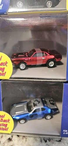 Johnny Lightning Thunder Jet Mopar Challenger Cuda Roadrunner Pullback cars - Picture 3 of 3
