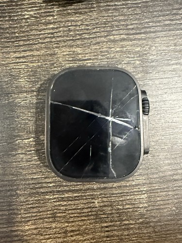 Apple Watch Ultra 2 (GPS + LTE) 49 MM Noir - Photo 2 sur 6