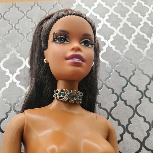 Barbie AA, 2004 Edición Vacacional Muñeca Coleccionista Mattel B5848. Desnudo con collar - Imagen 4 de 7