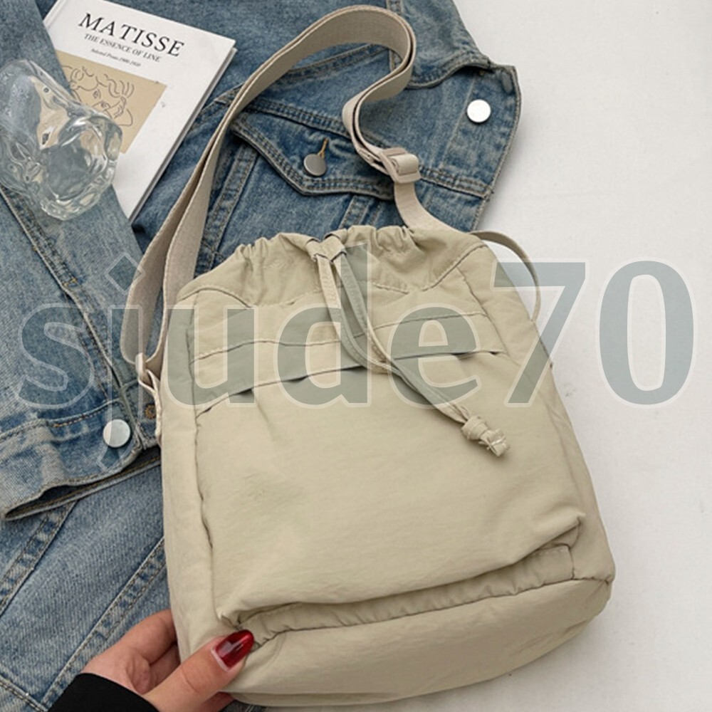 Foto 7 di 12