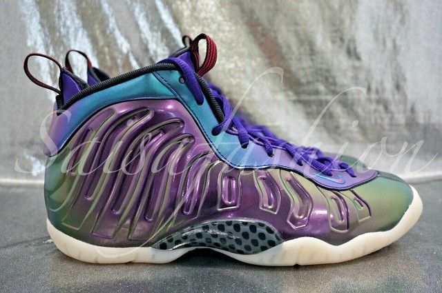 iridescent purple foamposites