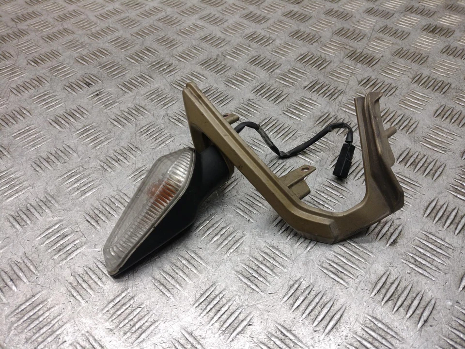 2009 DUCATI STREETFIGHTER 1100S 1098 V2 left Front Indicator with bracket - Image 2 of 4