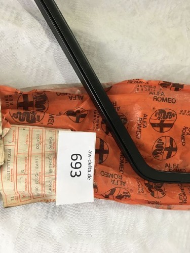 Alfa Romeo Profile Window Frame Door Front Right 1169375123 [693] - Picture 2 of 3