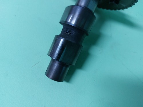 Honda CB 250 N CB250N CAM SHAFT CAMSHAFT WITH GEAR - Picture 6 of 8