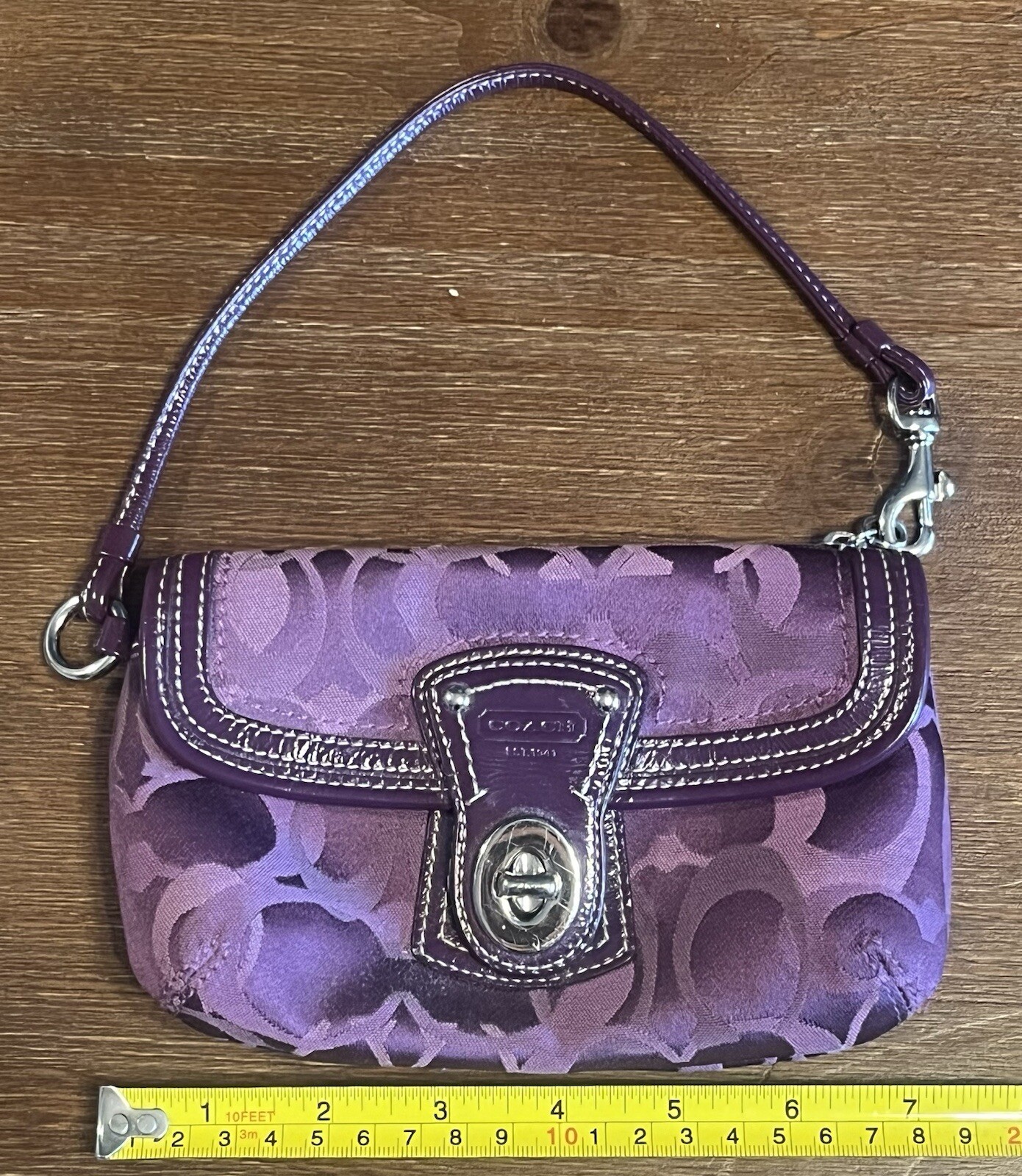 Authentic COACH Signature Leather Purse Optic SIG LG FLP WRL F43916