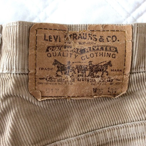 Vintage Levis Corduroy Pants Mens 35x34 517 Bootcut Flare Tan 80s Jeans READ - Picture 4 of 9