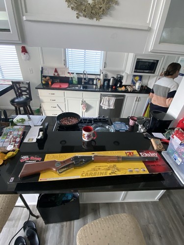 NEW Daisy 70th Anniversary Red Ryder 650 Shot Carbine BB Gun / .177 Caliber - Picture 1 of 9