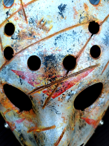 NEW Friday the 13th "Rusty Metal Freddy VS Jason" Hockey Mask Tier 3 W/COA - Picture 9 of 24