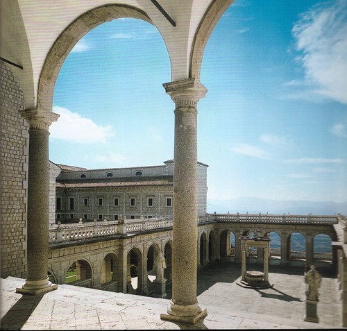 THE ABBEY OF MONTECASSINO CHAPELS FRESCOES STATUES ALTARS BASILICA CATHEDRAL - Picture 4 of 6