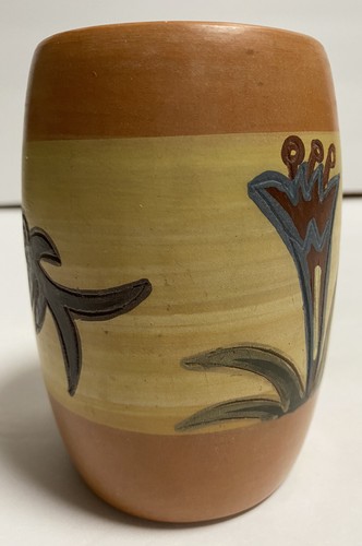 Seminario Pottery Peru Pottery Cup Mug w/ Hummingbird & Flowers Red, Gold New - Picture 3 of 10