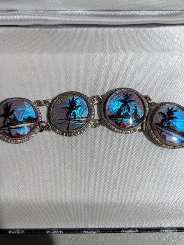 Vintage Butterfly Wing Bracelet/Island Scene/ Silvertone 6 X Discs. - Picture 5 of 7