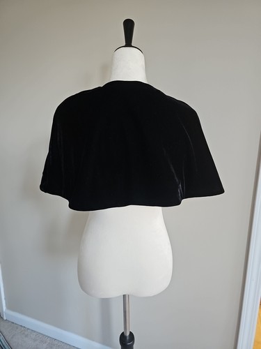 Black Velvet Open Front Lined Shaw Cape Cropped Shrug Girls 14-16 ANNIE - Picture 4 of 11