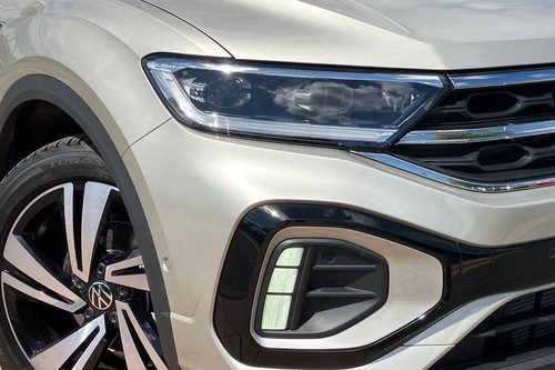 2025 Volkswagen T-Roc Cabriolet R-Line 1.5 TSI 150PS 7-speed DSG 2 Door CONVERTI - Picture 18 of 24