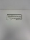 Genuine Apple Keyboard Model A1314 Wireless Bluetooth White Aluminum TESTED