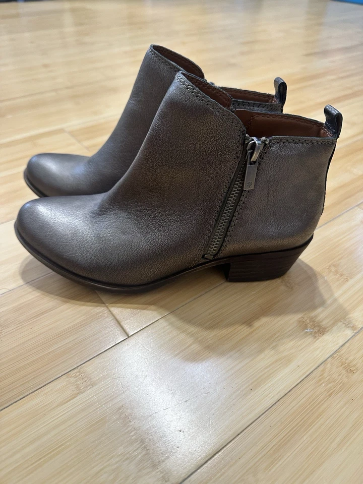 Botas al tobillo Lucky Brand para mujer talla 7 de peltre con doble cremallera Foto 4 de 4