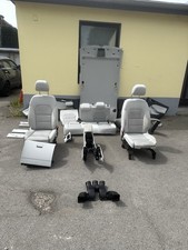 Mercedes B Klasse 2018, W242 W246 Innenausstattung mit Himmel, Mittelkonsole usw