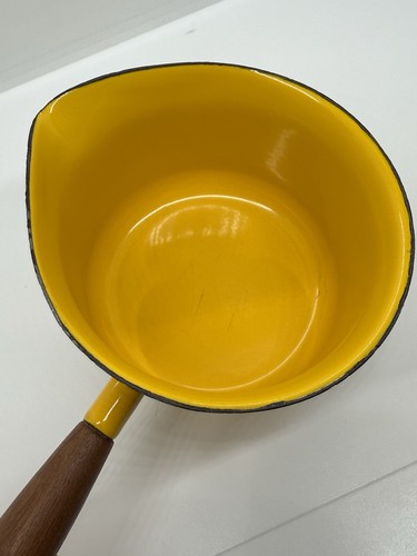 Catherineholm Yellow lotus Butter Warmer With Cast Iron Stand - Picture 10 of 24