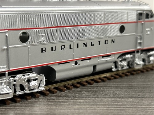 Overland Models HO Brass OMI-5464 F-3 Ph. II Diesel Locomotive CB&Q #9962C *Used - Picture 9 of 16