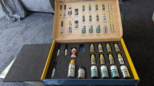 AMMO by Mig 7702 WWII Luftwaffe late & 7722 RAF Early Fighters colors/weathering - Picture 16 of 18