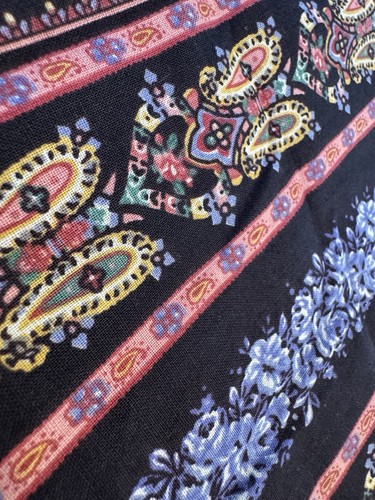 Vintage Baumwolle Quilt Stoff Streifen Floral auf Schwarz Victorian Springs Ind. 1 YD - Bild 6 von 11