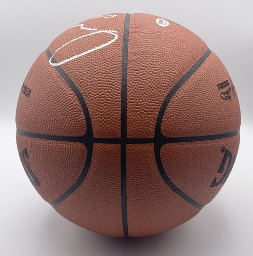 DENNIS RODMAN - AUTOGRAPHED / SIGNED OFFICIAL SPALDING NBA GAME BALL - PSA/DNA - Picture 10 of 12