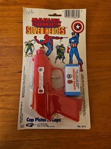 VINTAGE MARVEL SUPER HEROES CAP PISTOL SECRET WARS RARE MARVEL AVENGERS MOC 1984