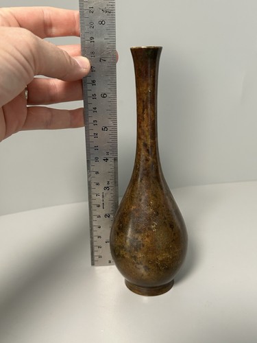 Japanese 7” Smooth Bronze Long Neck Single Flower Bud Vase Vintage - Picture 8 of 9