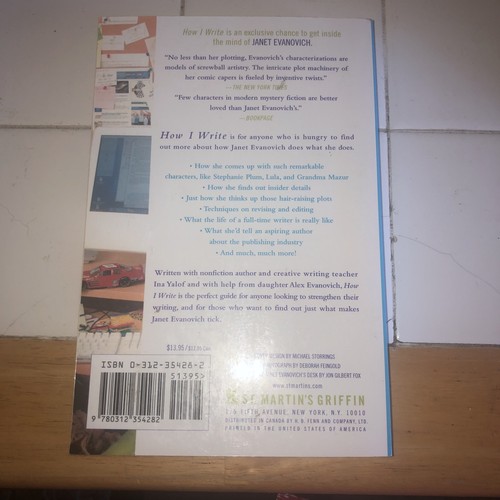 How I Write : Secrets of a Bestselling Author by Janet Evanovich and Ina... - Picture 4 of 5